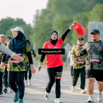 Runner Photo 6411669