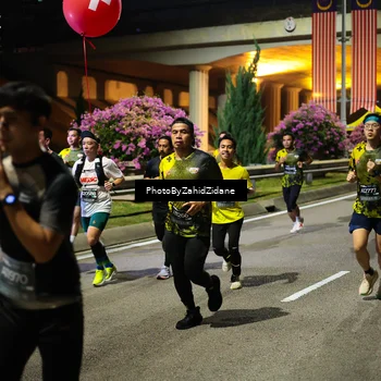 Runner Photo 6411684