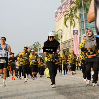 Runner Photo 6411715