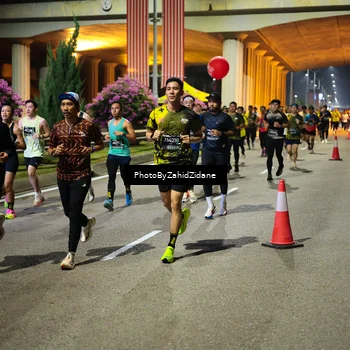 Runner Photo 6411735