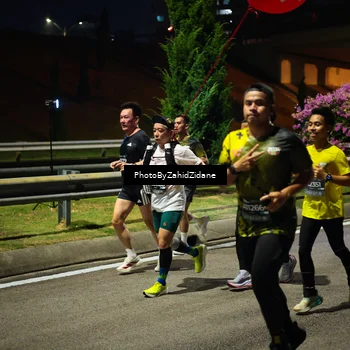Runner Photo 6411747