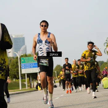 Runner Photo 6411751