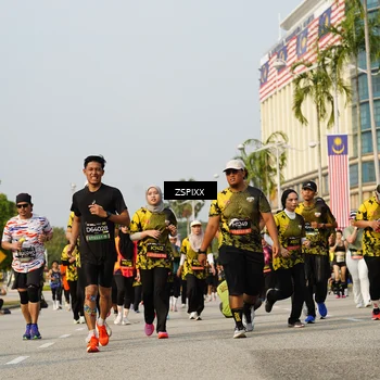 Runner Photo 6411789