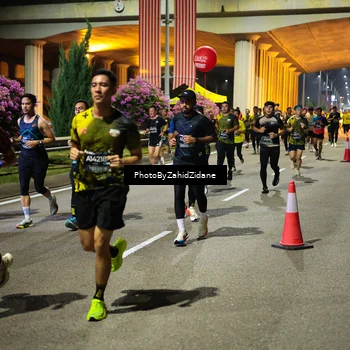 Runner Photo 6411857