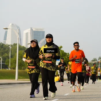 Runner Photo 6411897