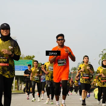 Runner Photo 6411937