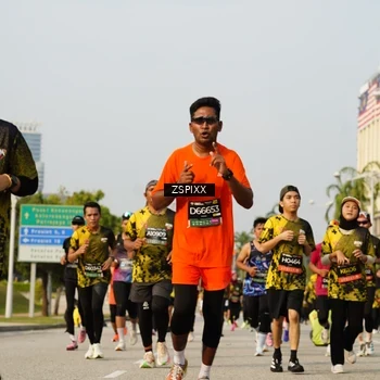 Runner Photo 6411962