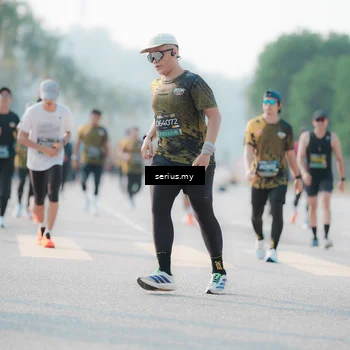 Runner Photo 6412003