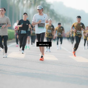 Runner Photo 6412012