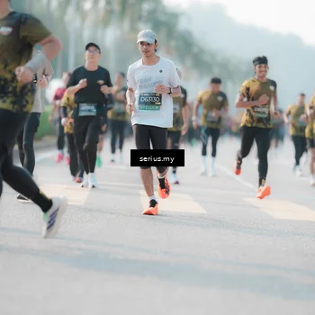 Runner Photo 6412013