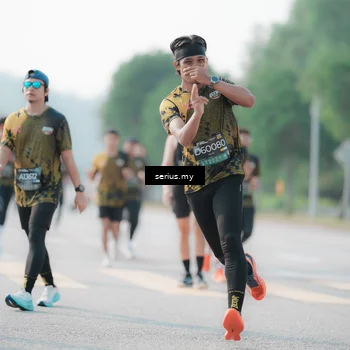 Runner Photo 6412035
