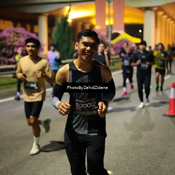 Runner Photo 6412044