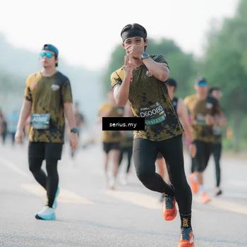Runner Photo 6412046