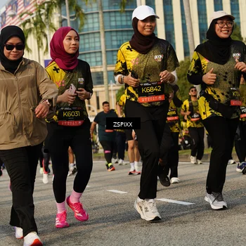 Runner Photo 6412049