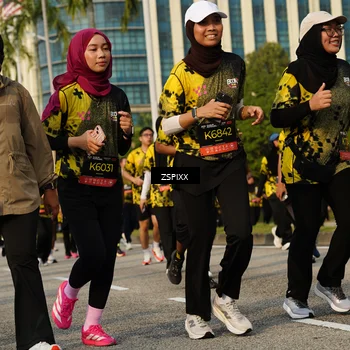 Runner Photo 6412059