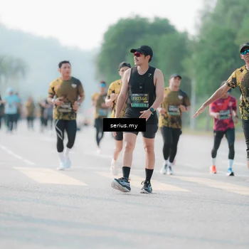 Runner Photo 6412063