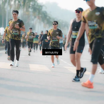 Runner Photo 6412077