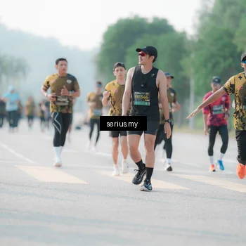 Runner Photo 6412089