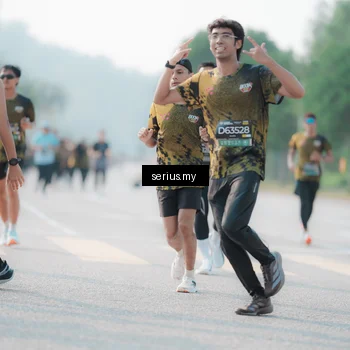 Runner Photo 6412090