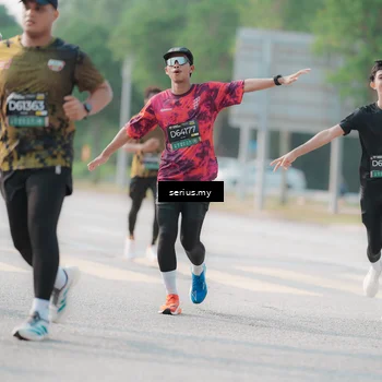 Runner Photo 6412117