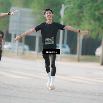 Runner Photo 6412118