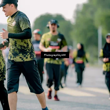 Runner Photo 6412120