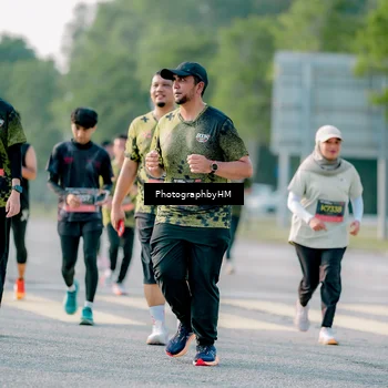 Runner Photo 6412152
