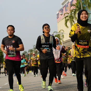 Runner Photo 6412153