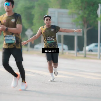 Runner Photo 6412155