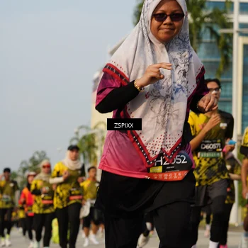 Runner Photo 6412156