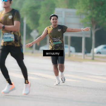 Runner Photo 6412161