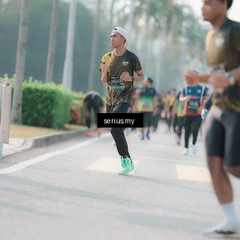 Runner Photo 6412173