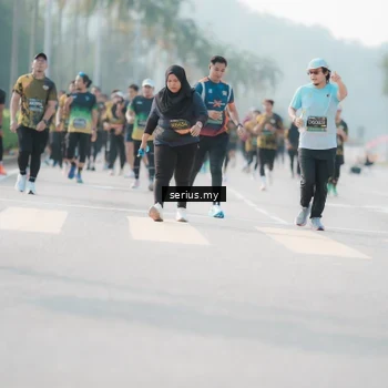 Runner Photo 6412178