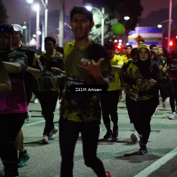 Runner Photo 6412184