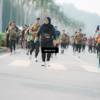 Runner Photo 6412192