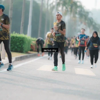 Runner Photo 6412194