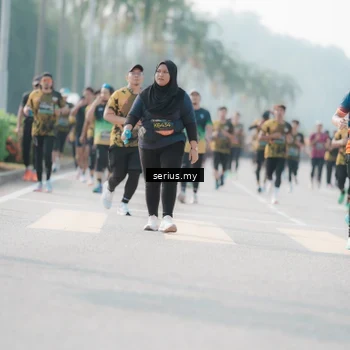Runner Photo 6412195
