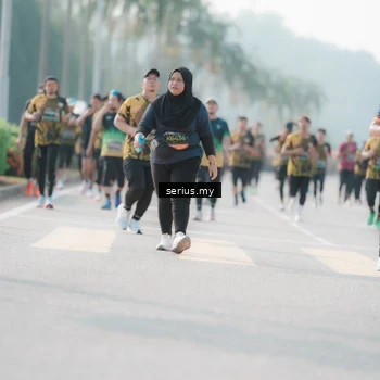 Runner Photo 6412197