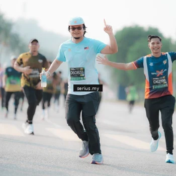 Runner Photo 6412202
