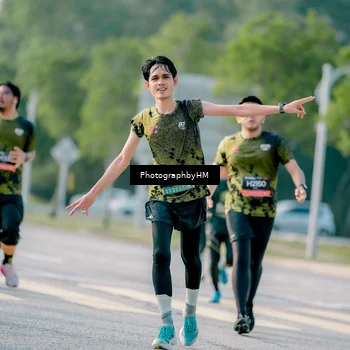 Runner Photo 6412217