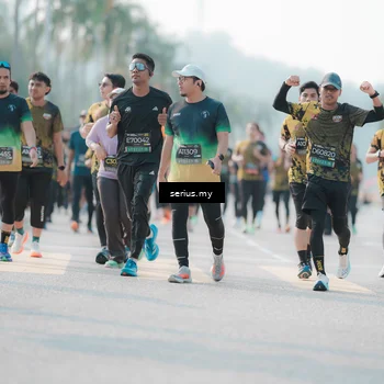 Runner Photo 6412218