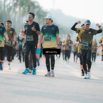 Runner Photo 6412226