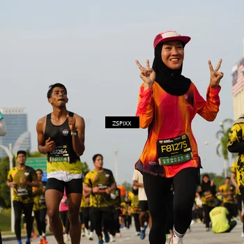 Runner Photo 6412239