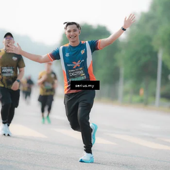 Runner Photo 6412240