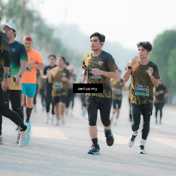 Runner Photo 6412244