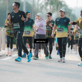 Runner Photo 6412252