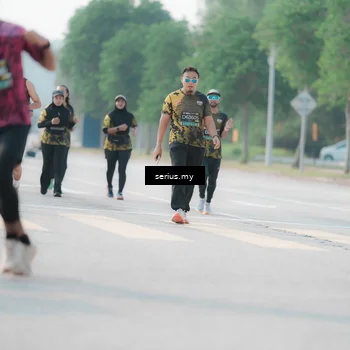 Runner Photo 6412275