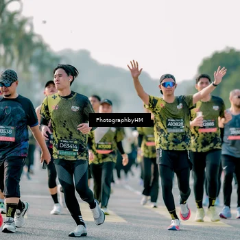 Runner Photo 6412286