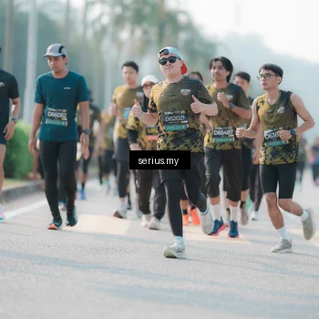 Runner Photo 6412297