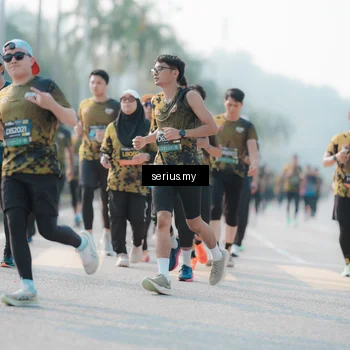 Runner Photo 6412304